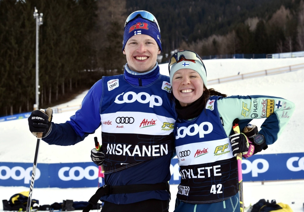 Iivo Niskanen ja Kerttu Niskanen ovat kamppailemassa kärkisijoituksista tänään maastohiihdon Tour de Skillä. LEHTIKUVA / Jussi Nukari