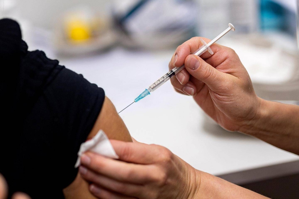 Viidensiä rokoteannoksia aletaan jakaa Pohjois-Karjalassa juhannuksen jälkeen. 
