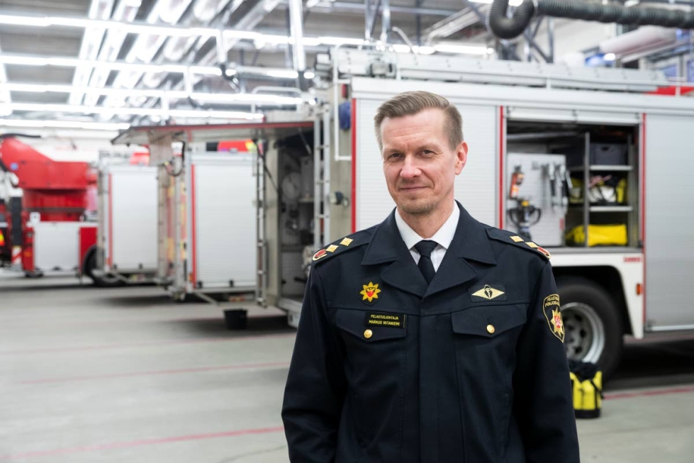 Pelastusjohtaja Markus Viitaniemi toivoo, että pelastuslaitos Pohjois-Karjalassa monen kunnan viimeisenä turvallisuusviranomaisena säilyttää kattavan palveluverkostonsa myös tulevalla hyvinvointialueella.