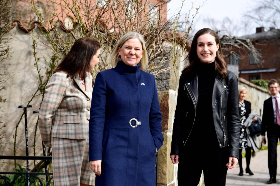 Pääministeri Sanna Marin (sd.) tapasi Ruotsin pääministerin Magdalena Anderssonin Tukholmassa 13. huhtikuuta. LEHTIKUVA / AFP