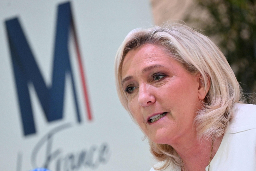 Marine Le Pen haastaa istuvan presidentin Emmanuel Macronin Ranskan presidentinvaalien toisella kierroksella. LEHTIKUVA / AFP