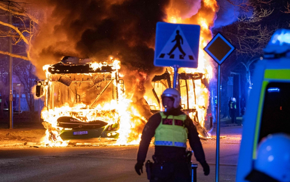 Mellakointi Malmössä on jatkunut jo useita päiviä. Lehtikuva/AFP