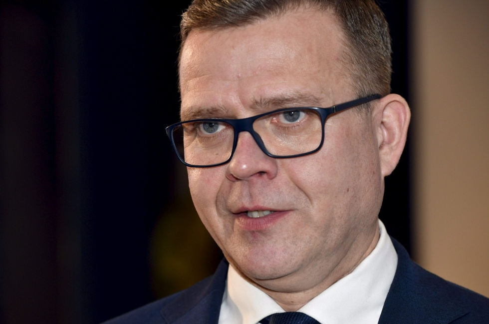 Petteri Orpo kokoomuksen vaalivalvojaisissa tammikuussa 2022. LEHTIKUVA / HEIKKI SAUKKOMAA