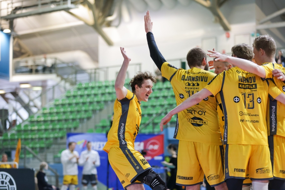 Savo Volley voitti sarjan neljännen ottelun kotikentällään erin 3–1. LEHTIKUVA / Akseli Muraja