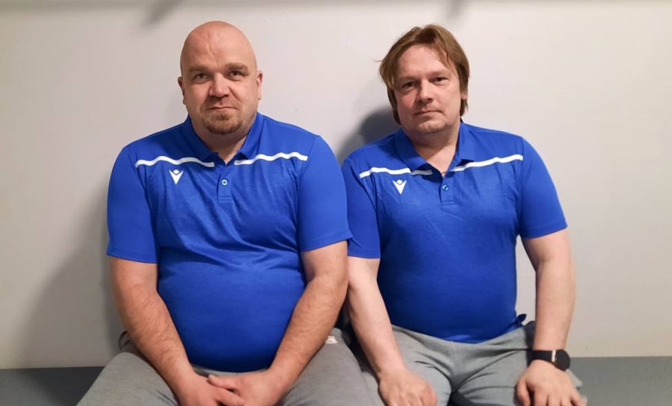 Jujun päävalmentaja Janne Korkalainen (vas.) ja apuvalmentaja Joni-Marko Rautiainen ovat tunteneet toisensa jo pitkään.