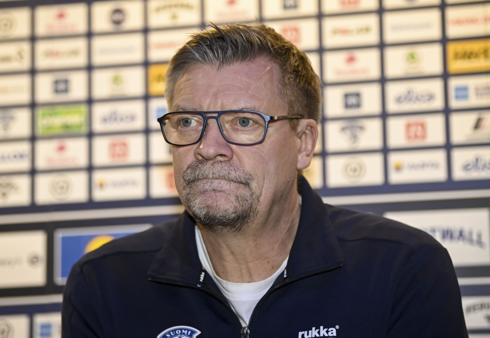 Päävalmentaja Jukka Jalonen sai Osmo's Cosmoksen tekemään biisin jääkiekon MM-kotikisoihin. Lehtikuva / Markku Ulander