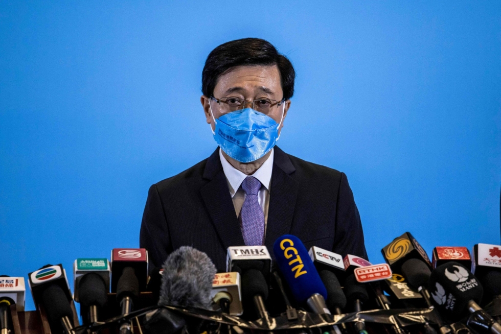 John Lee oli ainoa Kiinan hyväksymä ehdokas Hongkongin hallintojohtajaksi. LEHTIKUVA / AFP