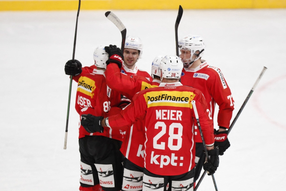 Sveitsi on mukana jääkiekon Euro Hockey Tourilla kahdella seuraavalla kaudella. Lehtikuva/AFP