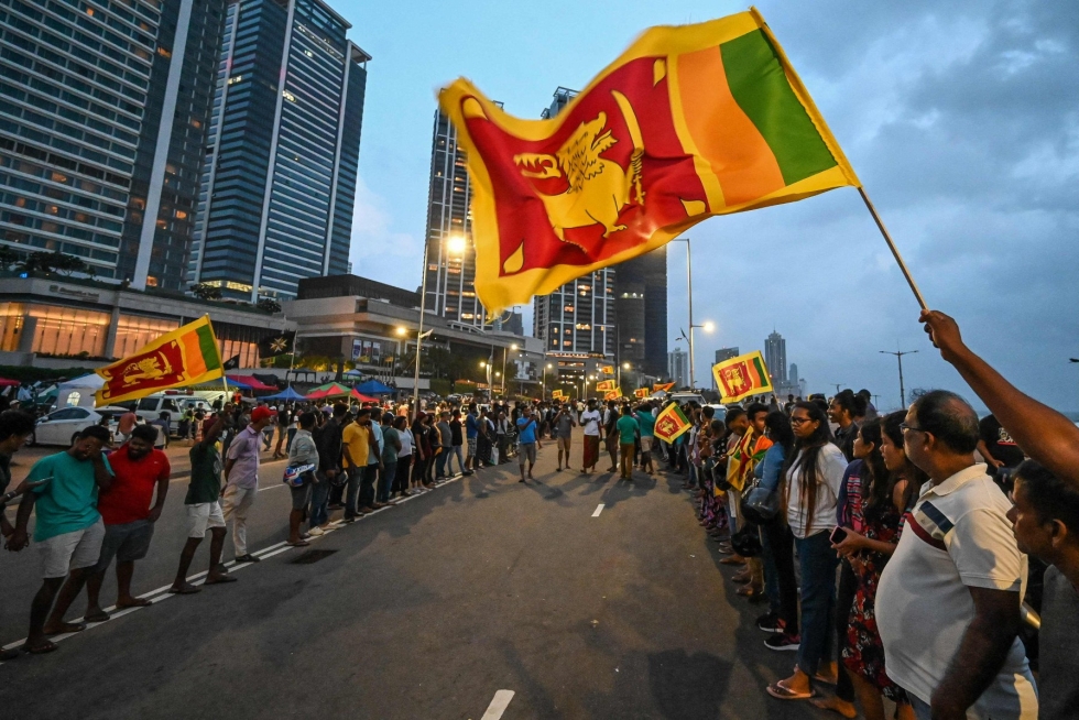 Presidentin toimistolla Sri Lankan Colombossa osoitettiin mieltä tiistaina. LEHTIKUVA/AFP