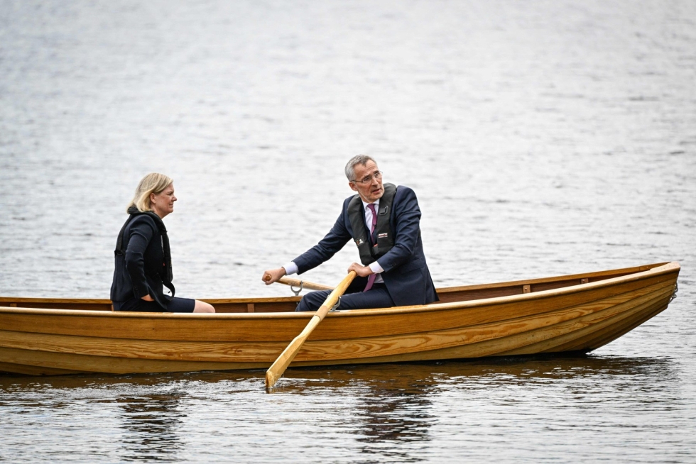  Ruotsin pääministeri Magdalena Andersson ja Naton pääsihteeri Jens Stoltenberg ehtivät maanantaina myös souturetkelle. LEHTIKUVA/AFP 