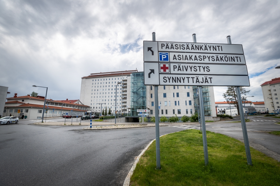 Pohjois-Karjalan keskussairaalan pääsisäänkäynti palaa jälleen totutulle paikalleen.