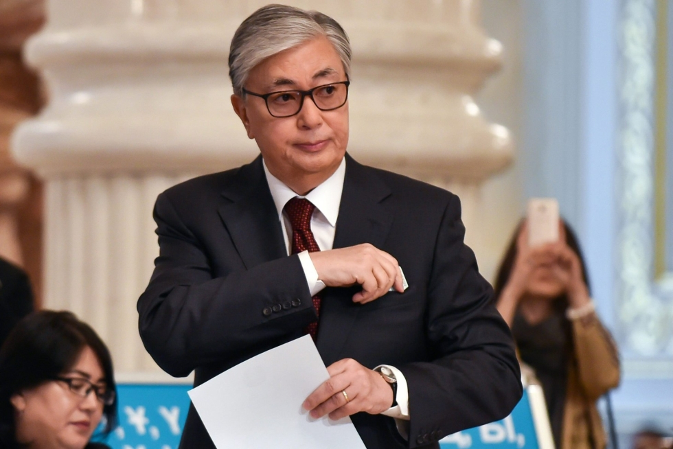 Aloite perustuslain muutoksiin tuli Kazakstanin nykyiseltä presidentiltä Kasym-Zhomart Tokajevilta. LEHTIKUVA/AFP