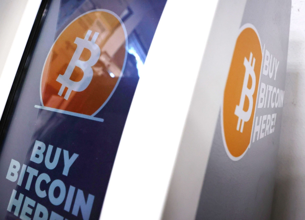 Bitcoinin arvo kävi korkeimmillaan viime marraskuussa. Lehtikuva/AFP