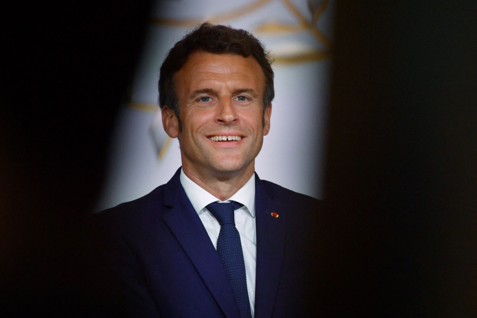 Ranskan presidentin Emmanuel Macronin keskusta-liberaalille Renaissance-puolueelle ja sen liittolaisille ennakoidaan tuoreessa kyselyssä noin 27 prosentin kannatusta parlamenttivaaleissa. LEHTIKUVA/AFP