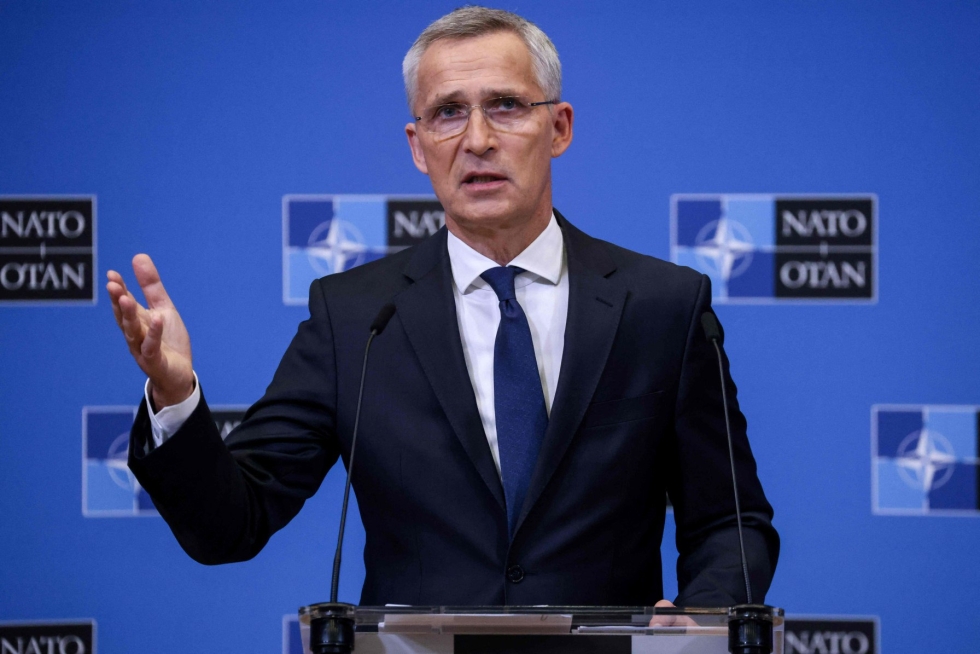 Naton pääsihteeri Jens Stoltenbergin mukaan Madridin huippukokouksessa on myös tavoitteena edetä Suomen ja Ruotsin jäsenyyshakemusten käsittelyssä. LEHTIKUVA/AFP