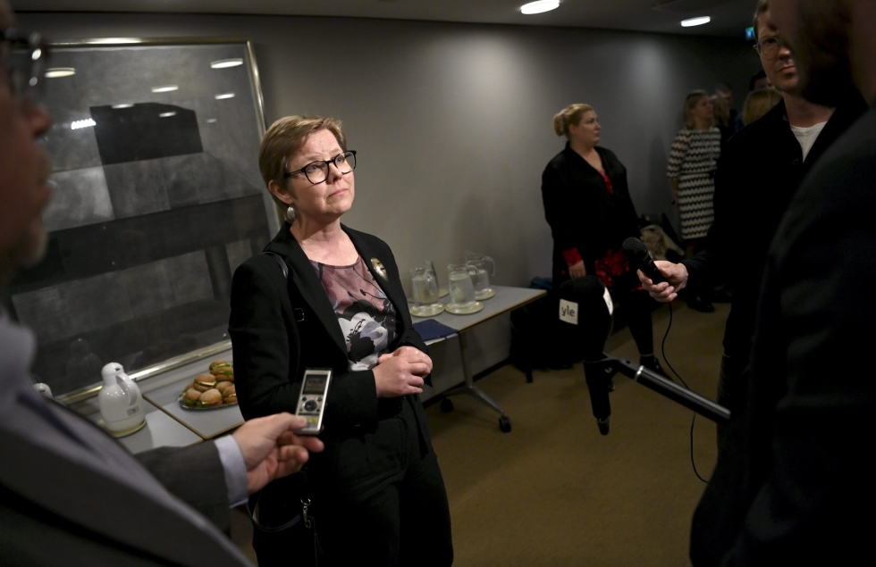 Sisäministeri Krista Mikkosen mukaan keskustelu rajaturvallisuudesta jatkuu eduskunnassa. LEHTIKUVA / Antti Aimo-Koivisto 