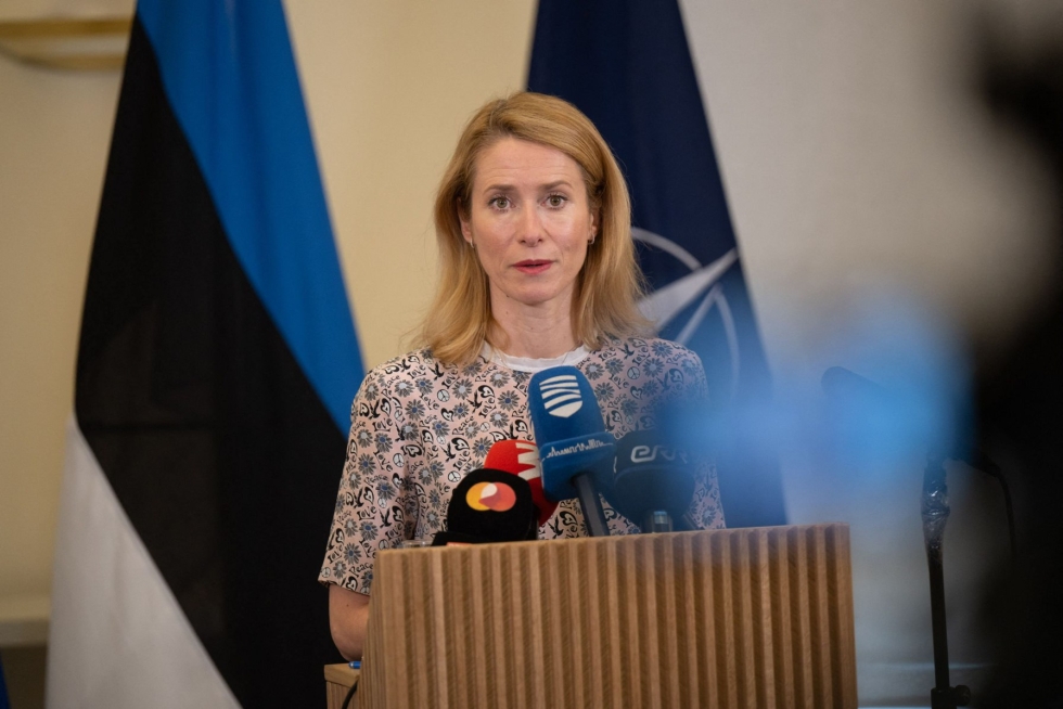  Pääministeri Kaja Kallas piti perjantaina Tallinnassa lehdistötilaisuuden hallituskriisistä. LEHTIKUVA/AFP