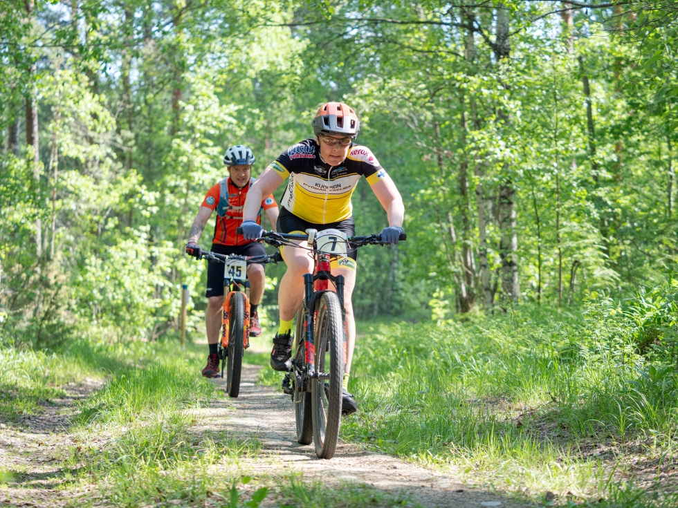 Kuopion Pyöräilijöiden Niina Lintu voitti toisen kerran peräkkäinen Jaama MTB:n 46 kilometrin matkan.