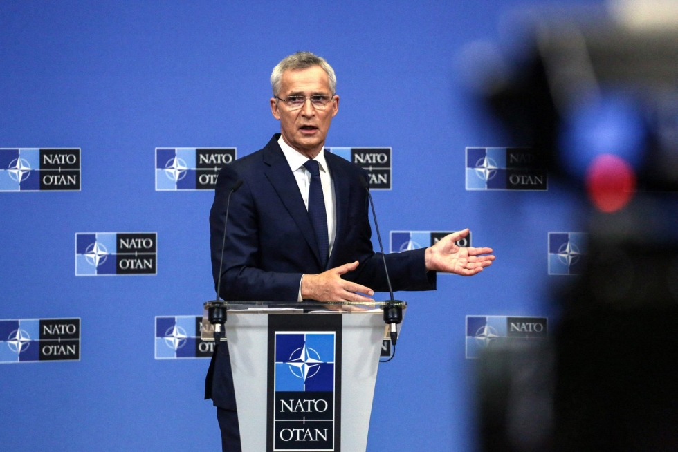 Stoltenbergin mukaan Suomen ja Ruotsin jäsenyyshakemukset ovat joka tapauksessa yksi aihe Madridin Nato-huippukokouksessa kahden viikon kuluttua. LEHTIKUVA/AFP