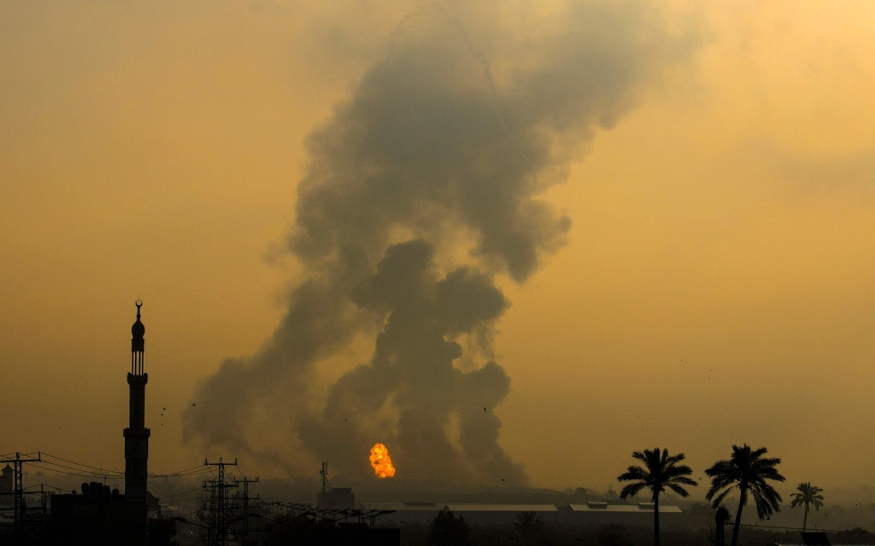 Israelin mukaan ilmaiskut tehtiin vastauksena palestiinalaisalueelta aiemmin tänään ammuttuun rakettituleen. LEHTIKUVA/AFP 
