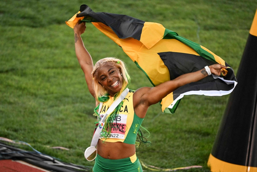 Jamaikalainen Shelly-Ann Fraser-Pryce voitti naisten sadan metrin MM-kultaa viidennen kerran. LEHTIKUVA/AFP