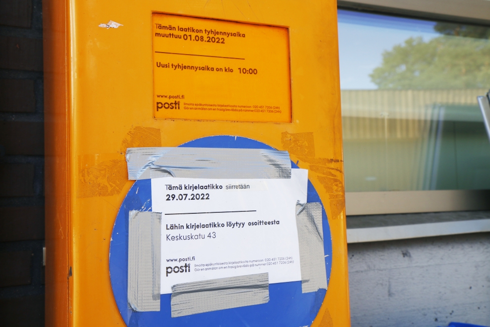 Postipalvelut muuttuvat Valtimolla, kun pakettiautomaatti siirretään Valtimon S-marketin tiloihin. Myös kirjelaatikko siirretään kaupan edustalle.