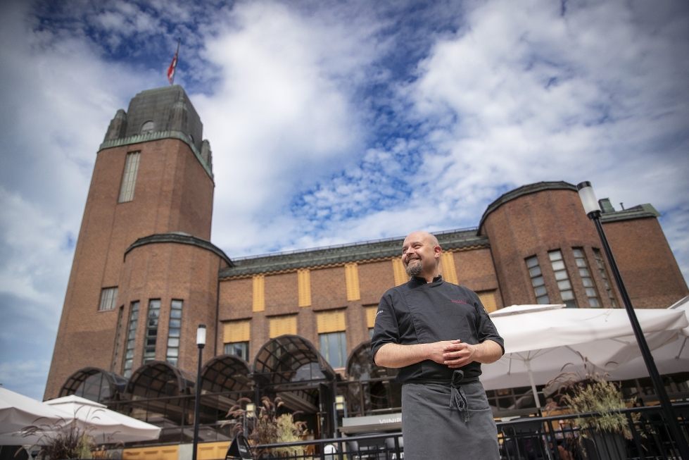 Jarno Andersin on ollut Joensuun Teatteriravintolan keittiömestarina kohta vuoden ajan. 