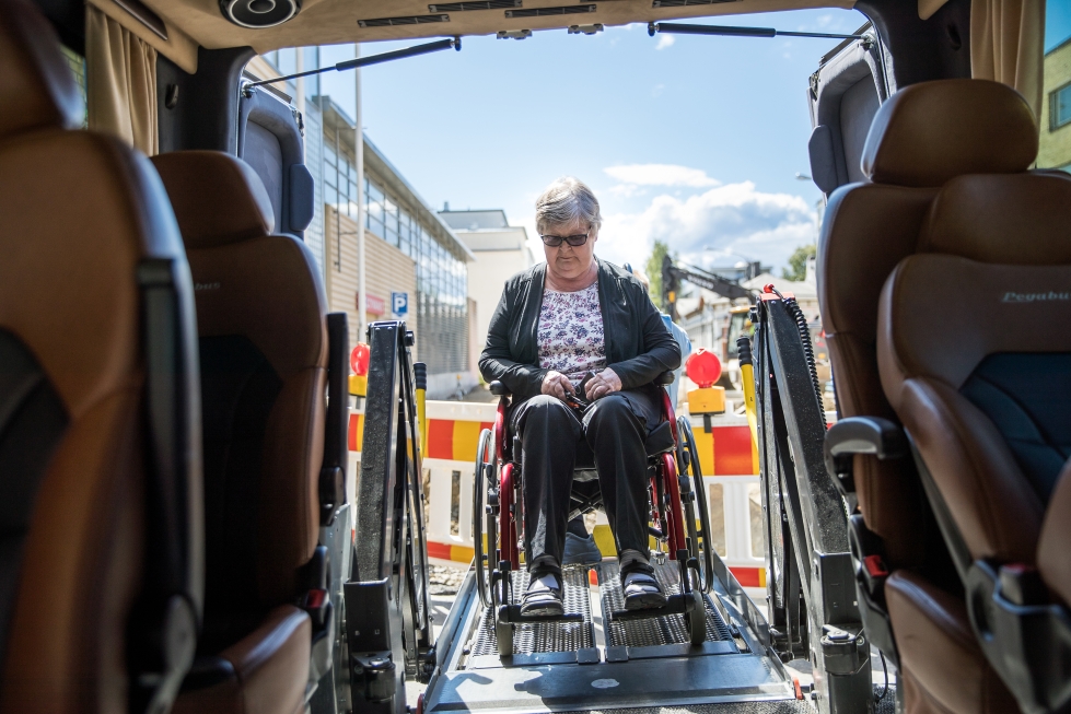Paula Lehikoisen mielestä Siun soten tulisi tarjota vammaisten käyttöön apuvälinehuolto. Arkistokuva vuodelta 2019.