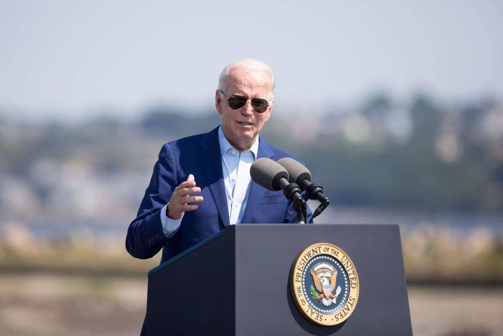 Yhdysvaltain presidentti Joe Biden puhui keskiviikkona ilmastonmuutoksesta. Kuulijat huolestuivat, kun Biden melko huolettomasti mainitsi sairastavansa syöpää.