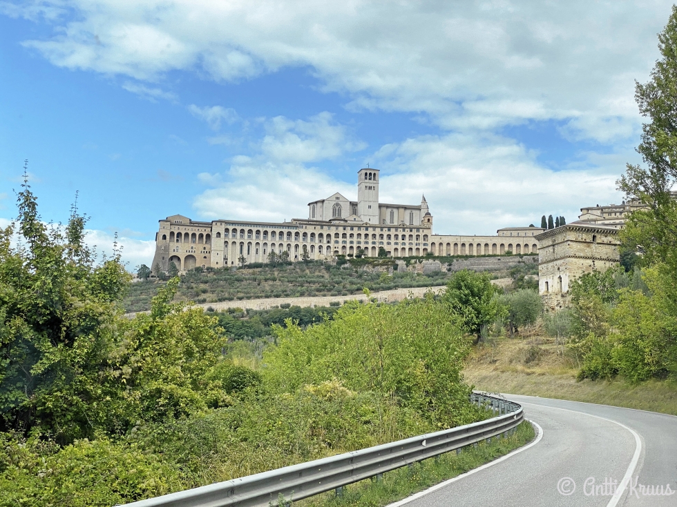 Pyhiinvaeltajat rakastavat Assisin tunnelmaa.