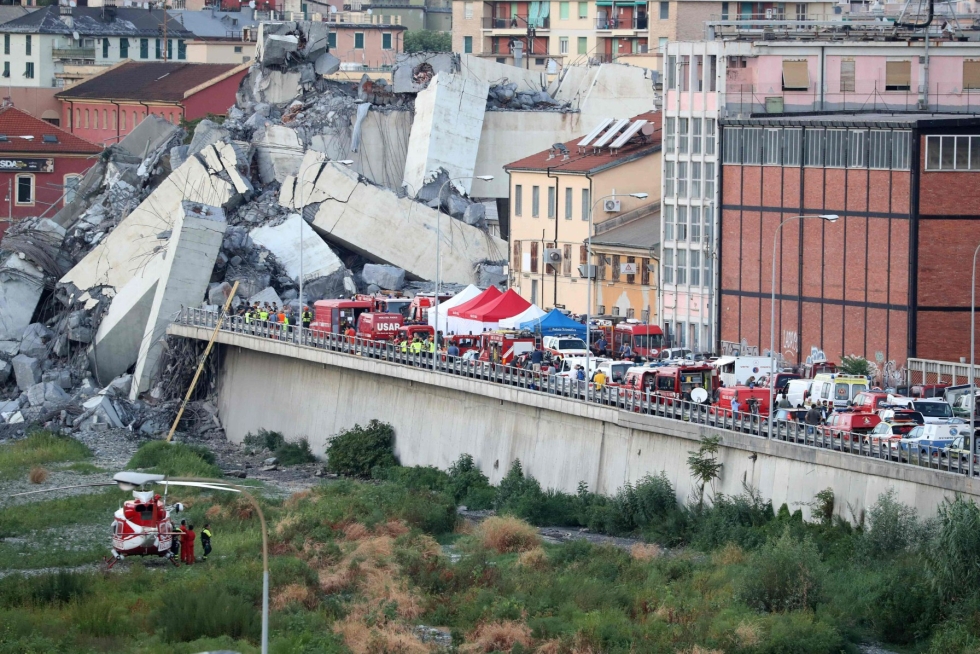 Genovan siltaturmassa kuoli 43 ihmistä LEHTIKUVA/AFP