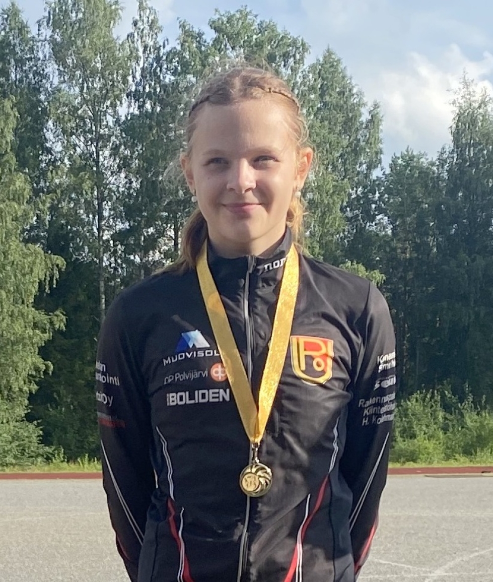 Polvijärven Urheilijoiden Ida Pelli aitoi 200 metrin piiriennätyksen.
