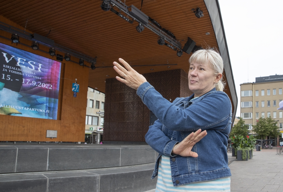 Joensuun kaupunkikeskustayhdistyksen toiminnanjohtaja Katja Kolehmainen kertoo, että vaikka tapahtumien paikat vaihtuvat, niitä ei tarvitse peruuttaa.