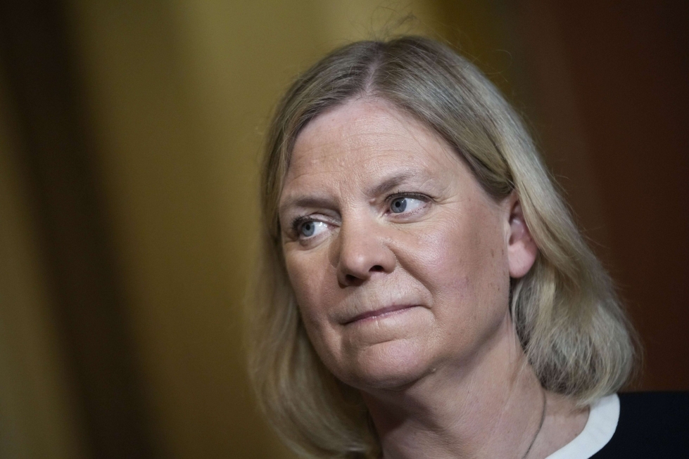 Pääministeri Magdalena Anderssonin mukaan sosiaalidemokraatit vaativat muun muassa rangaistusten tiukentamista ja lisävaltuuksia poliiseille. LEHTIKUVA/AFP
