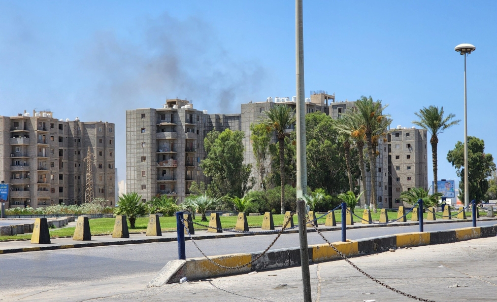 Libyan terveysministeriön mukaan kilpailevien hallintojen asevoimien taisteluissa on kuollut 12 ja haavoittunut 87. Pääkaupunki Tripolissa on taisteltu. LEHTIKUVA/AFP