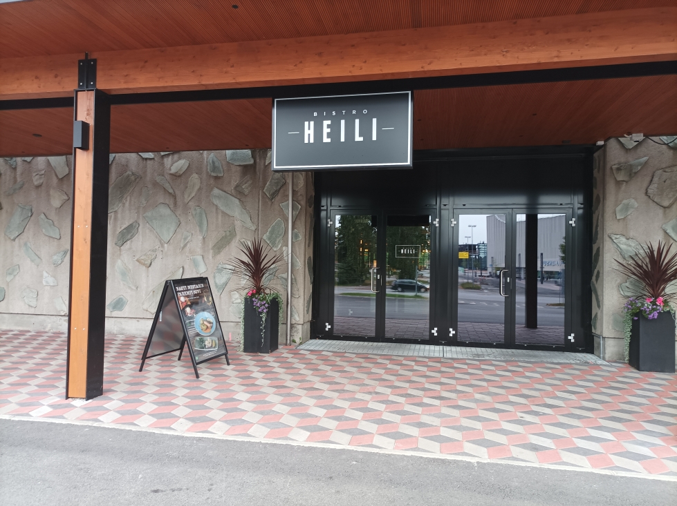 Bistro Heili sijaitsee hotelli Kimmelin tiloissa Joensuussa.