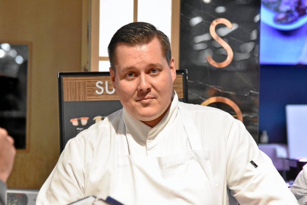 Espoolainen keittiömestari Eero Vottonen toi Suomeen jälleen kahden Michelin-tähden ravintolan.