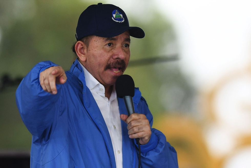 Nicaraguan itsevaltaisen presidentin Daniel Ortegan mukaan katolisen kirkon piispat ovat mukana opposition protesteissa. LEHTIKUVA/AFP 