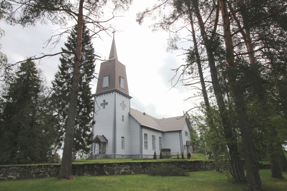 Viime vuonna 140 vuotta täyttäneestä Polvijärven kirkosta kaavaillaan Outokummun ja Polvijärven seurakunnan pääkirkkoa.