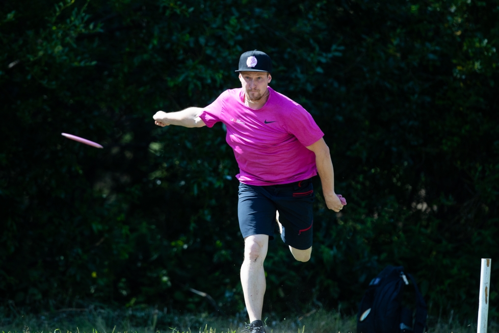 Joen Liitokiekon Sammy Pylkki on panostanut viime vuodet frisbeegolfiin ja saavutti viikonloppuna SM-mitalin.