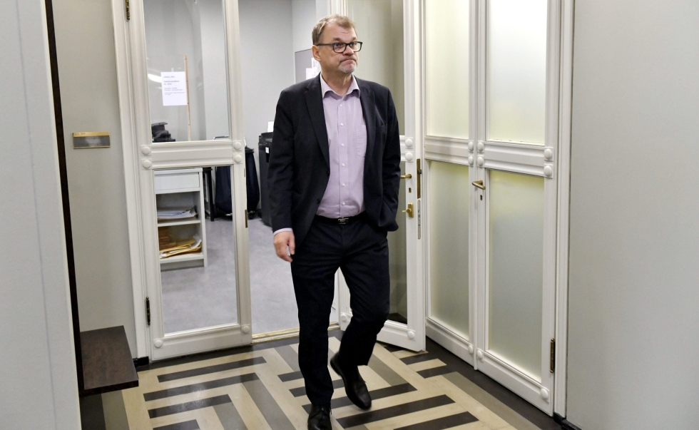 Yksi kansanedustajanpaikastaan luopuvista on entinen pääministeri Juha Sipilä. Lehtikuva / Heikki Saukkomaa