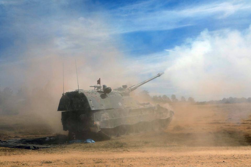 Saksan hallitus on päättänyt lähettää ainakin komppanian verran Leopard-taistelupanssarivaunuja Ukrainaan, kertoo Spiegel.