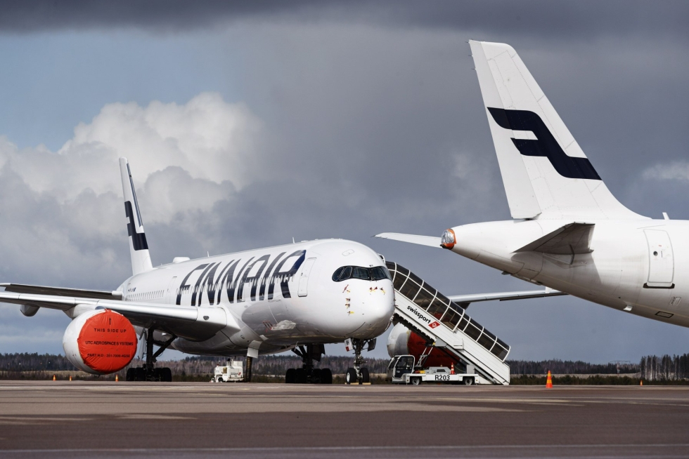 Maakuntakenttien lentoliikenteen kilpailutukseen tuli tarjouksia Finnairin lisäksi myös kolmelta muulta lentoyhtiöltä. LEHTIKUVA / Roni Rekomaa