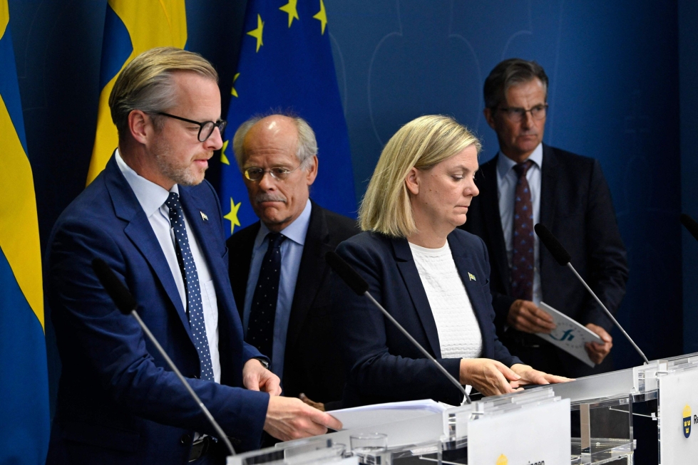 Ruotsin hallitus ilmoitti lauantaina olevansa valmis tukemaan Baltian ja pohjoismaiden energiayhtiöitä sadoilla miljardeilla kruunuilla, jotta edessä ei olisi finanssikriisi. LEHTIKUVA / AFP