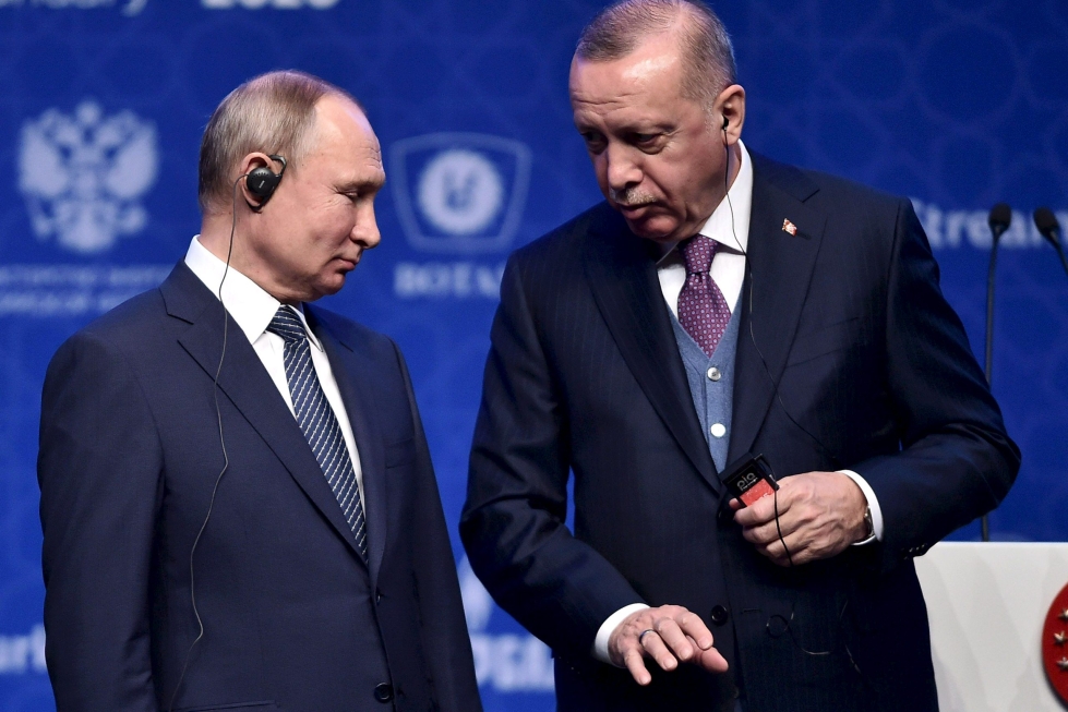 Venäjän presidentti Vladimir Putinin ja Turkin presidentti Recep Tayyip Erdoganin yhteydenpito on ollut viime kuukausina tiivistä. Viimeksi johtajat tapasivat elokuussa. LEHTIKUVA/AFP