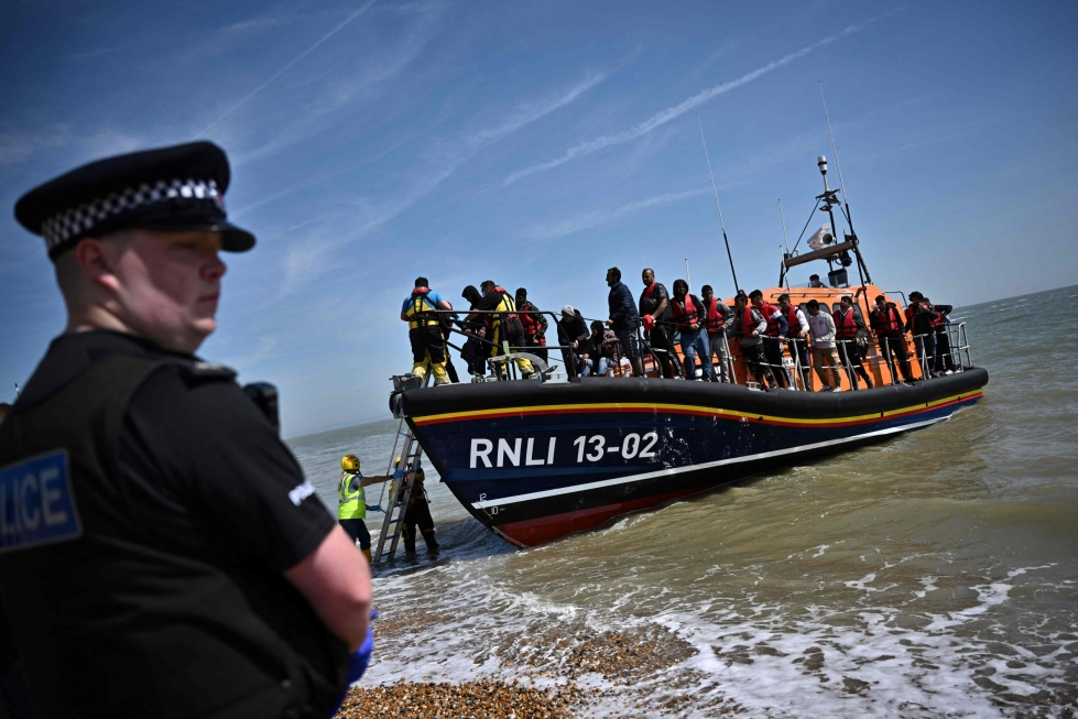 Britanniaan on saapunut Englannin kanaalin yli kuluvan kalenterivuoden aikana enemmän siirtolaisia kuin koko viime vuonna. LEHTIKUVA/AFP