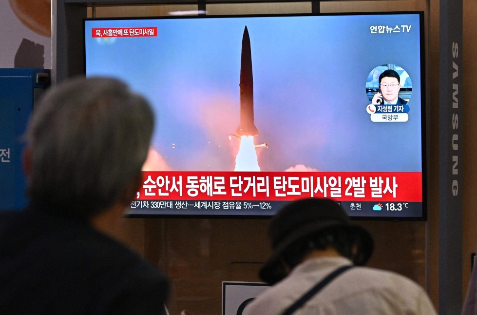 Pohjois-Korean tuoreimmasta ohjuskokeesta kerrottiin uutislähetyksessä Etelä-Koreassa. LEHTIKUVA/AFP