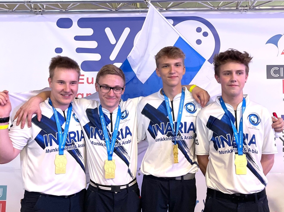 Lenni Juutilainen, Roni Leskinen, Luukas Väänänen ja Jani Soukka saavuttivat nuorten Euroopan mestaruuden.