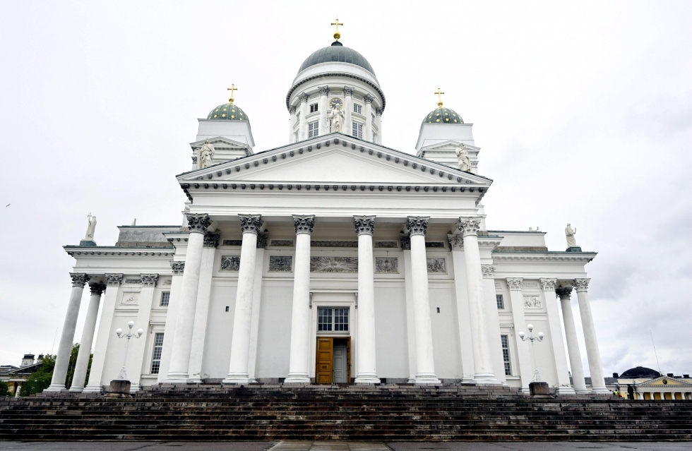 Jumalanpalvelus pidetään Helsingin tuomiokirkossa illalla kello 19. LEHTIKUVA / Markku Ulander
