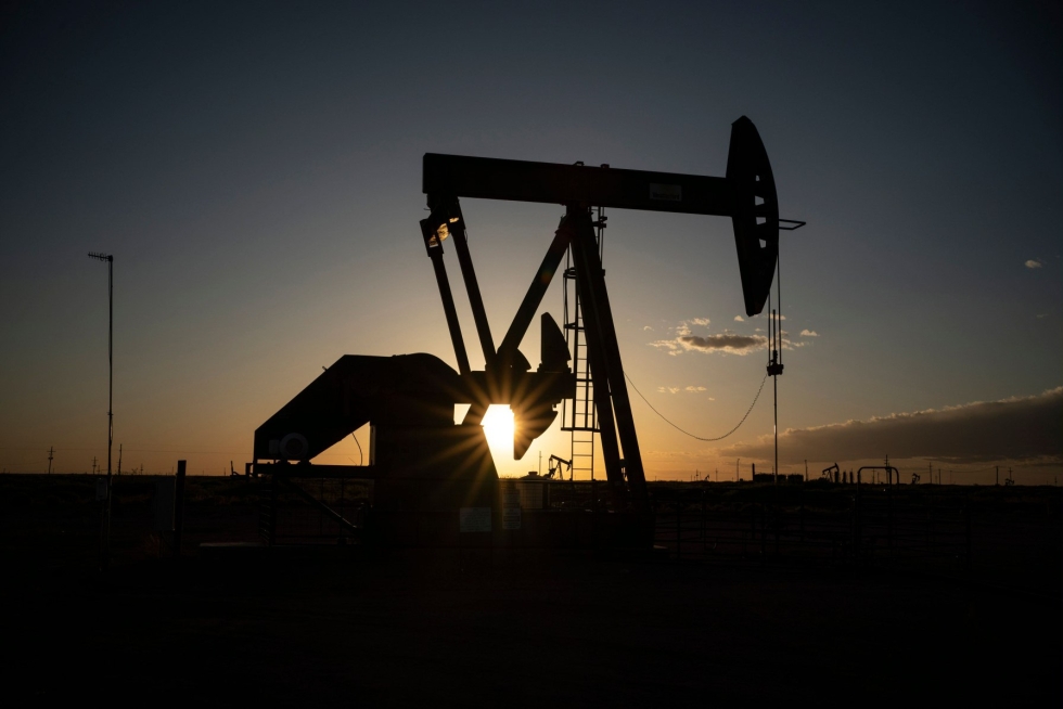 Öljyn hintaa painavat voimistuneet taantumapelot. LEHTIKUVA / AFP
